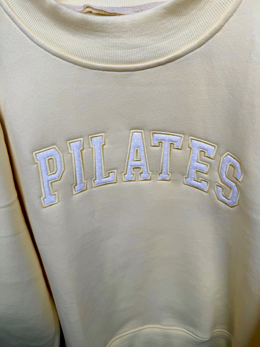 Pilates Girly Mockneck